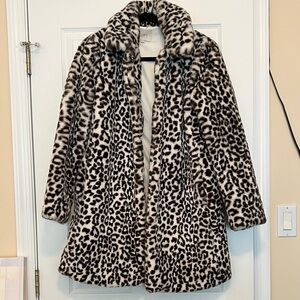 LOFT Black and White Leopard Print Teddy Jacket 🧸